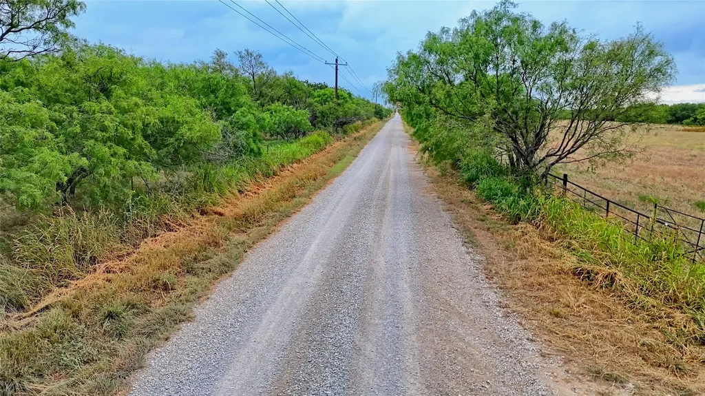 2563 Raymond Edwards Road Henrietta TX 76365