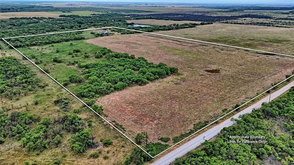 2563 Raymond Edwards Road Henrietta TX 76365