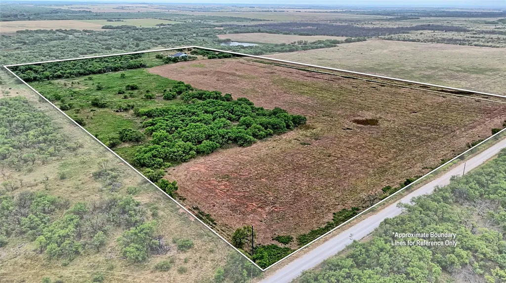 2563 Raymond Edwards Road Henrietta TX 76365