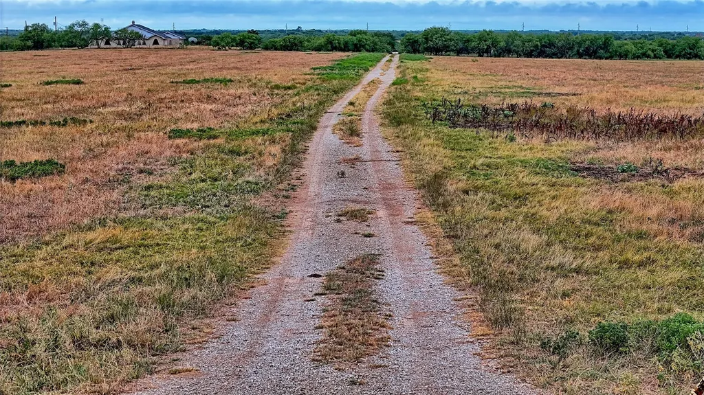 2563 Raymond Edwards Road Henrietta TX 76365