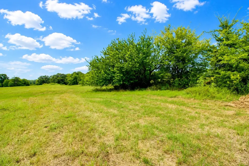 8401 S Fm 148 Scurry TX 75158