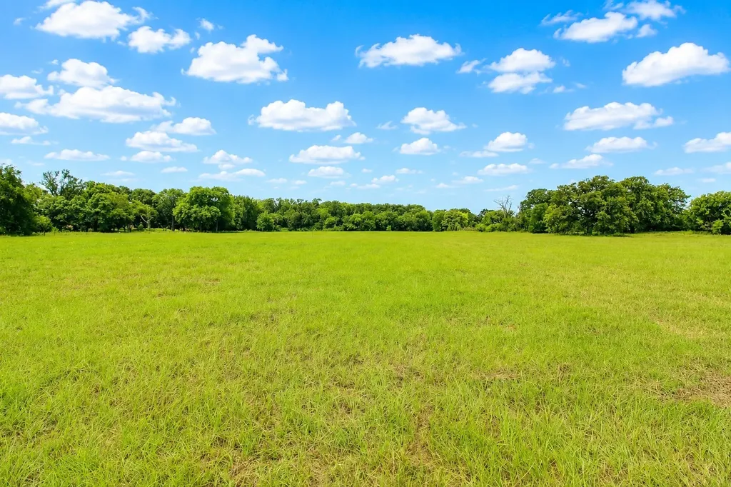 8401 S Fm 148 Scurry TX 75158