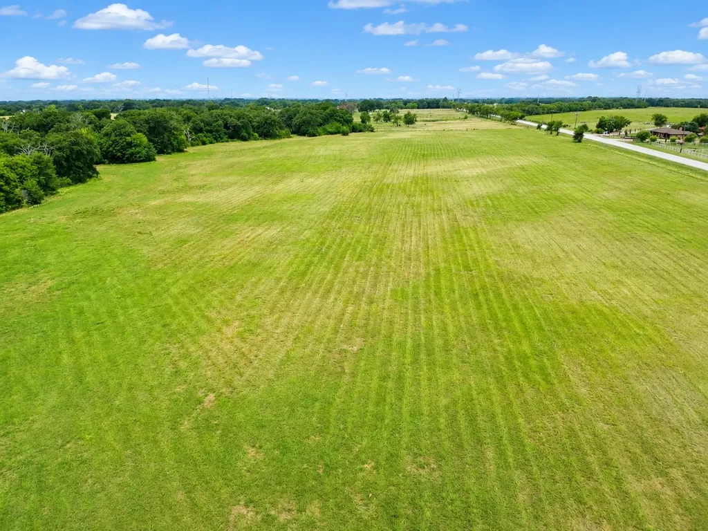 8401 S Fm 148 Scurry TX 75158