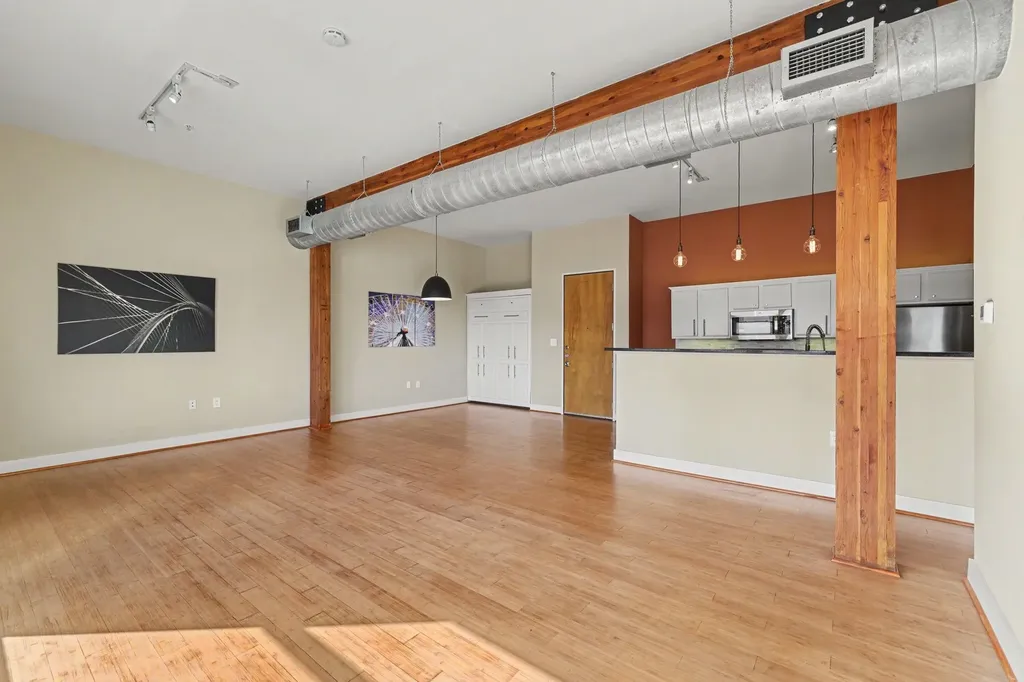 2502 Live Oak Street Dallas TX 75204