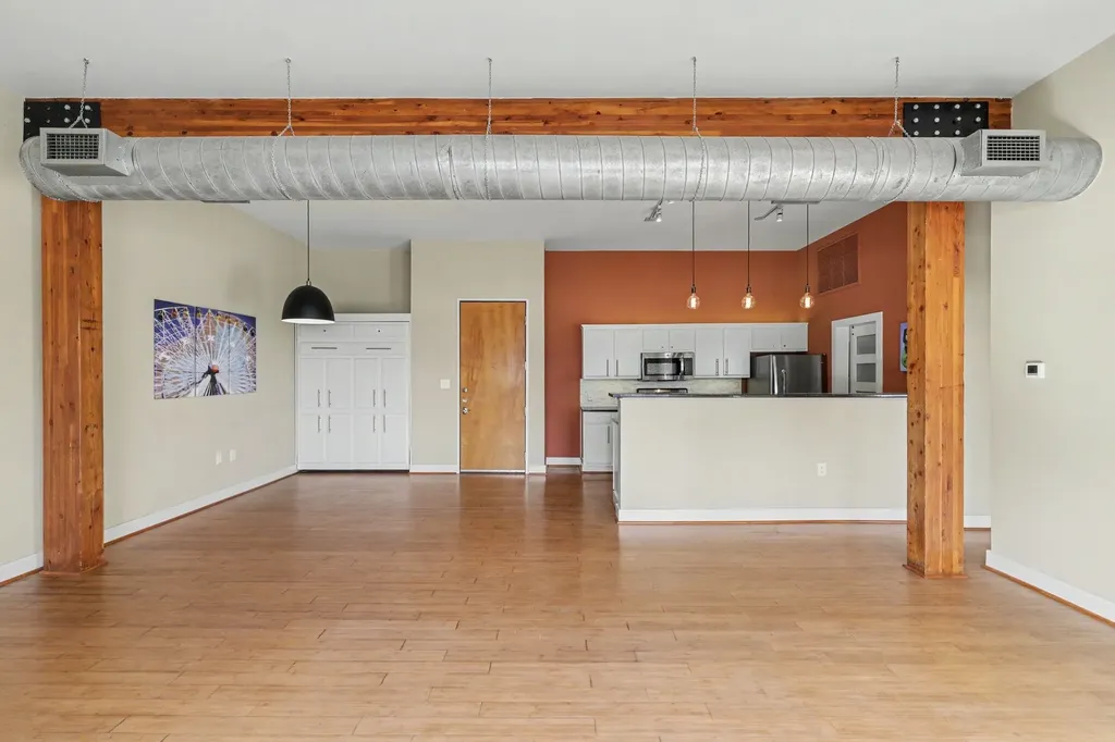2502 Live Oak Street Dallas TX 75204