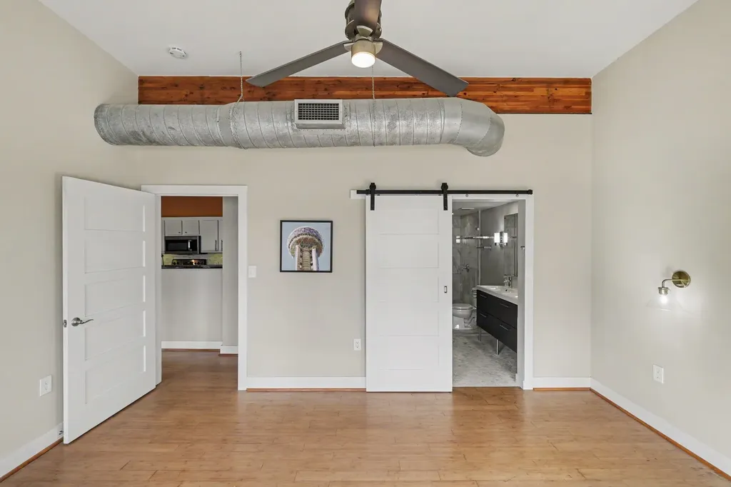2502 Live Oak Street Dallas TX 75204