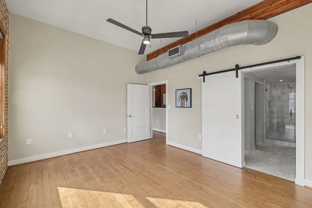 2502 Live Oak Street Dallas TX 75204