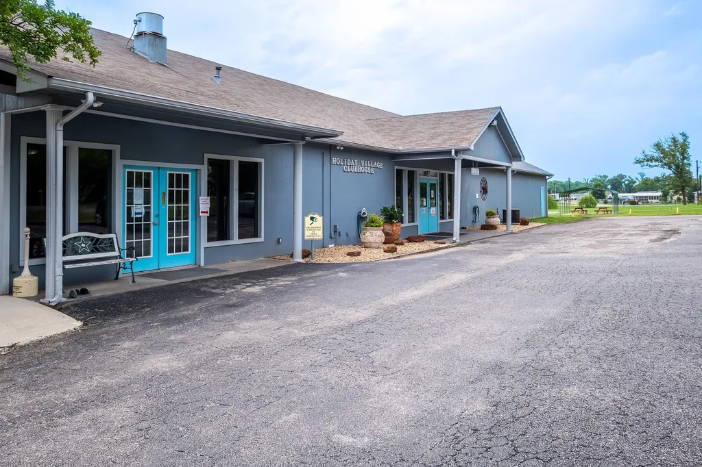 423 Waterfront Row Quitman TX 75783