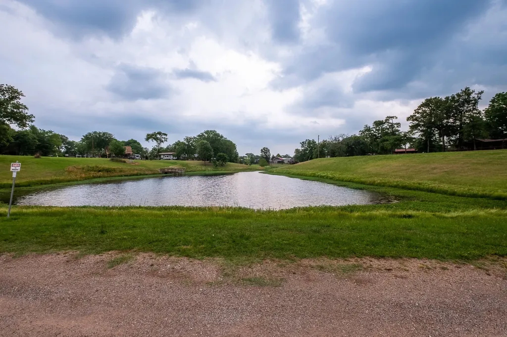 423 Waterfront Row Quitman TX 75783