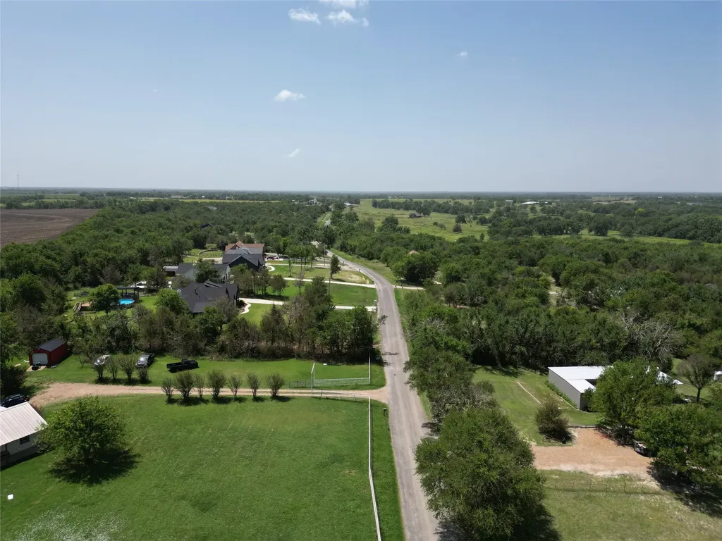 910 Kentucky Town Road Whitewright TX 75491