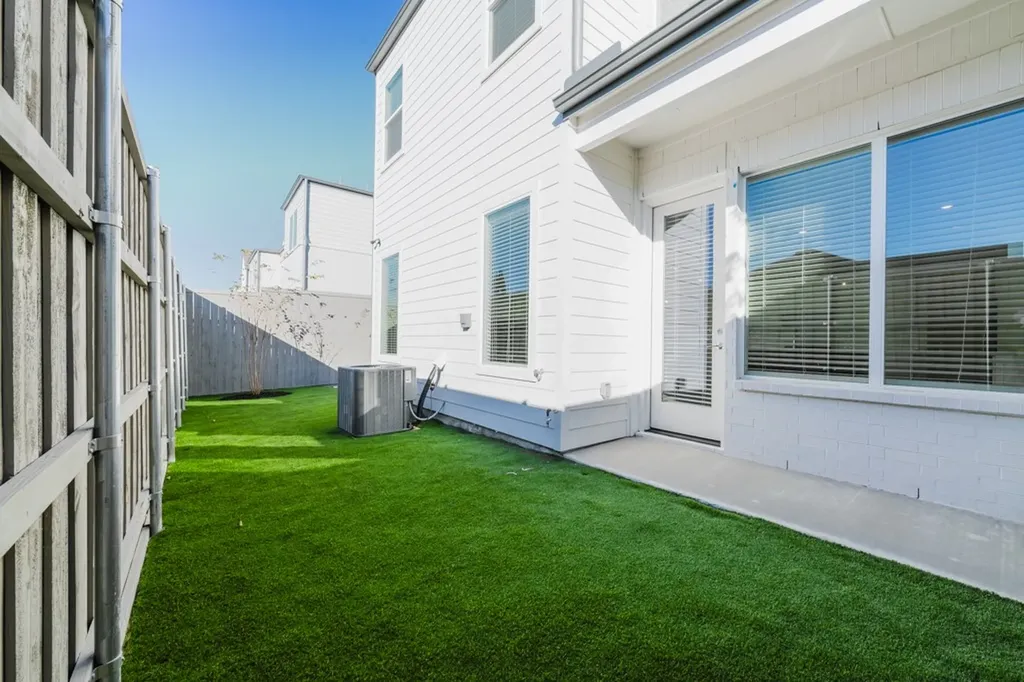 11661 Liberty Commons Court Dallas TX 75229