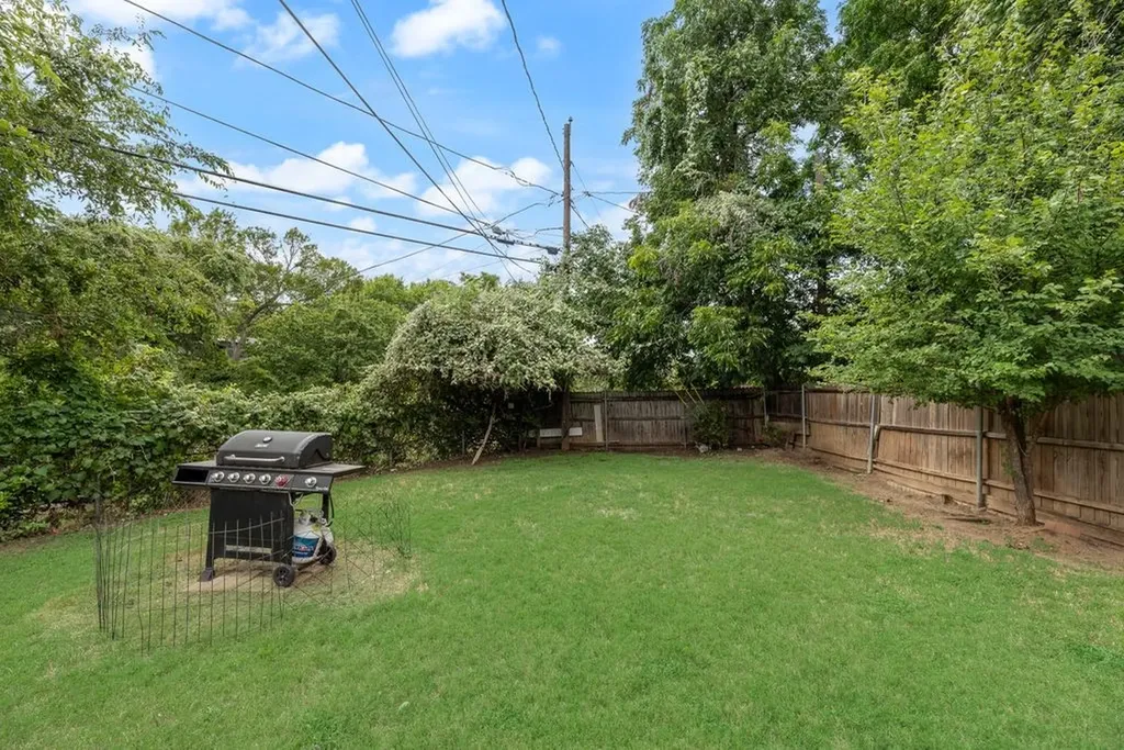 117 Myrtle Court Hurst TX 76053