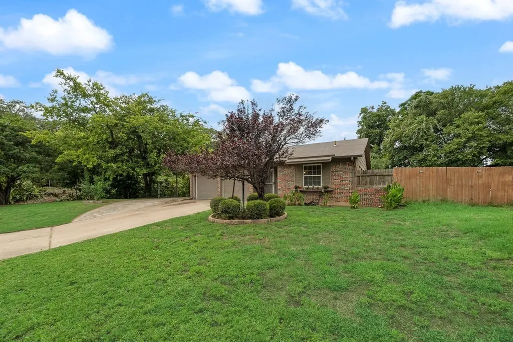 117 Myrtle Court Hurst TX 76053