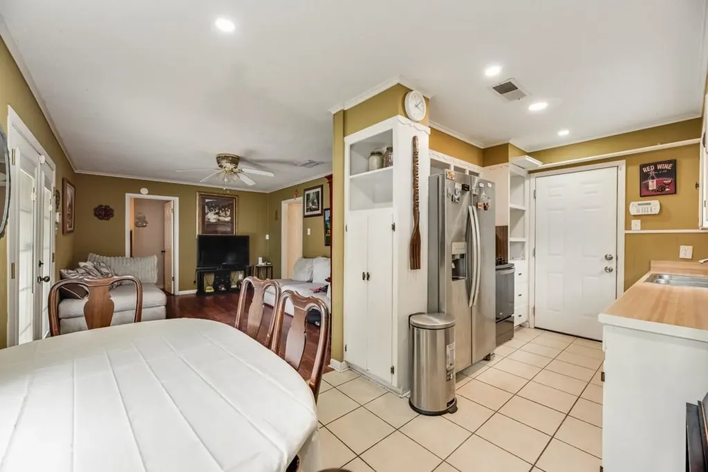 117 Myrtle Court Hurst TX 76053