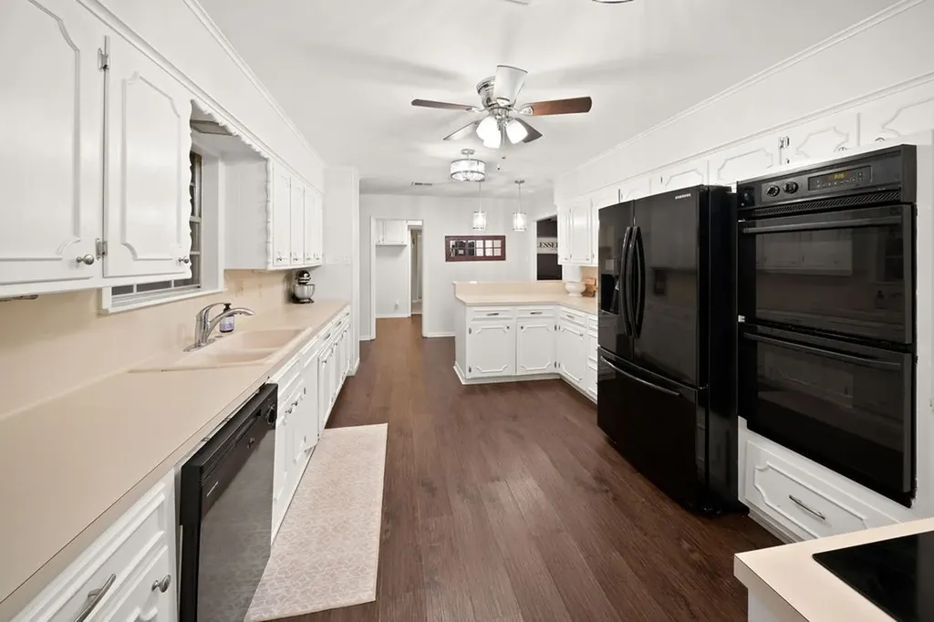 2829 Yorktown Drive Tyler TX 75701