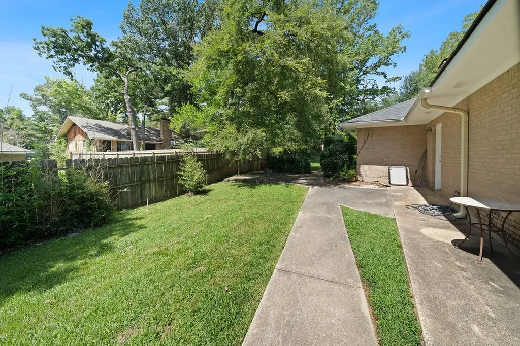 2829 Yorktown Drive Tyler TX 75701