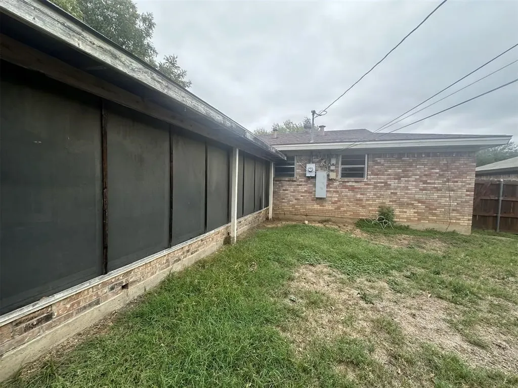 704 Clebud Drive Euless TX 76040