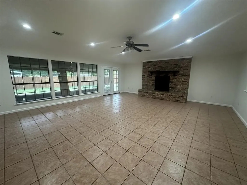 704 Clebud Drive Euless TX 76040