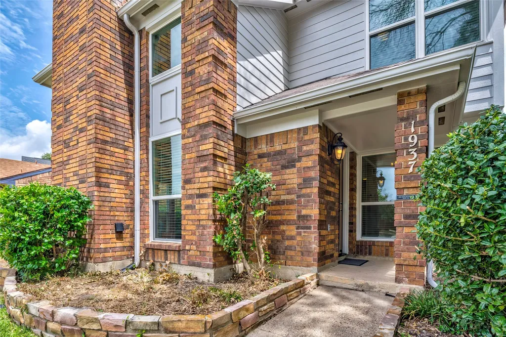 1937 Cheyenne Drive Carrollton TX 75010