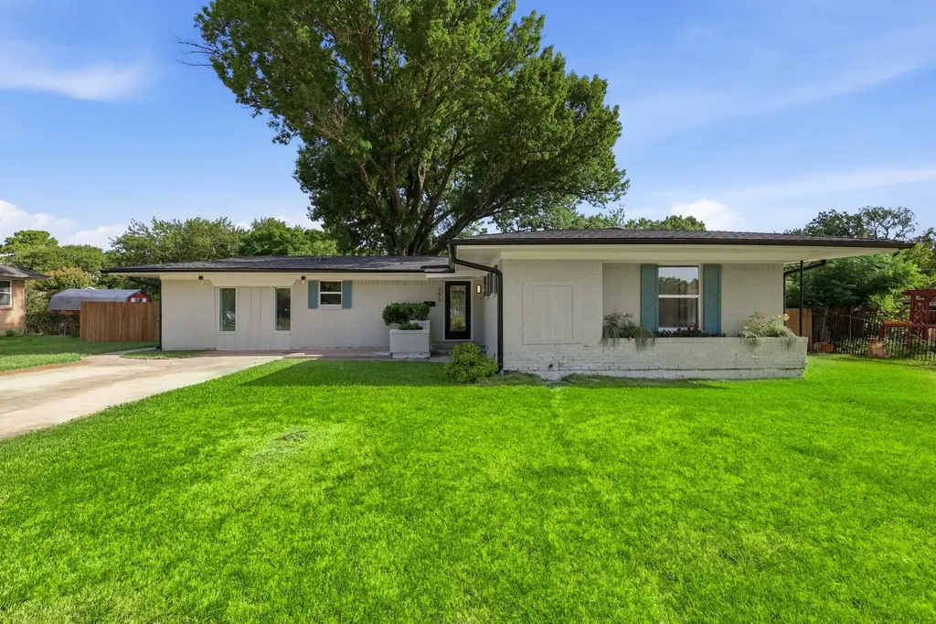 385 Crockett Lewisville TX 75057