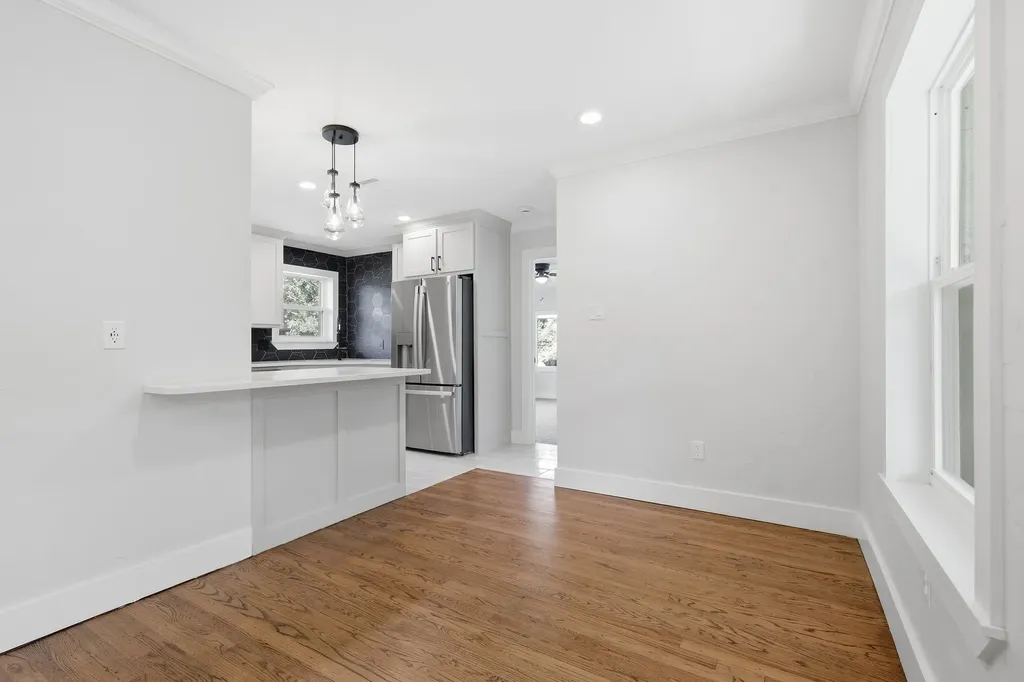 385 Crockett Lewisville TX 75057
