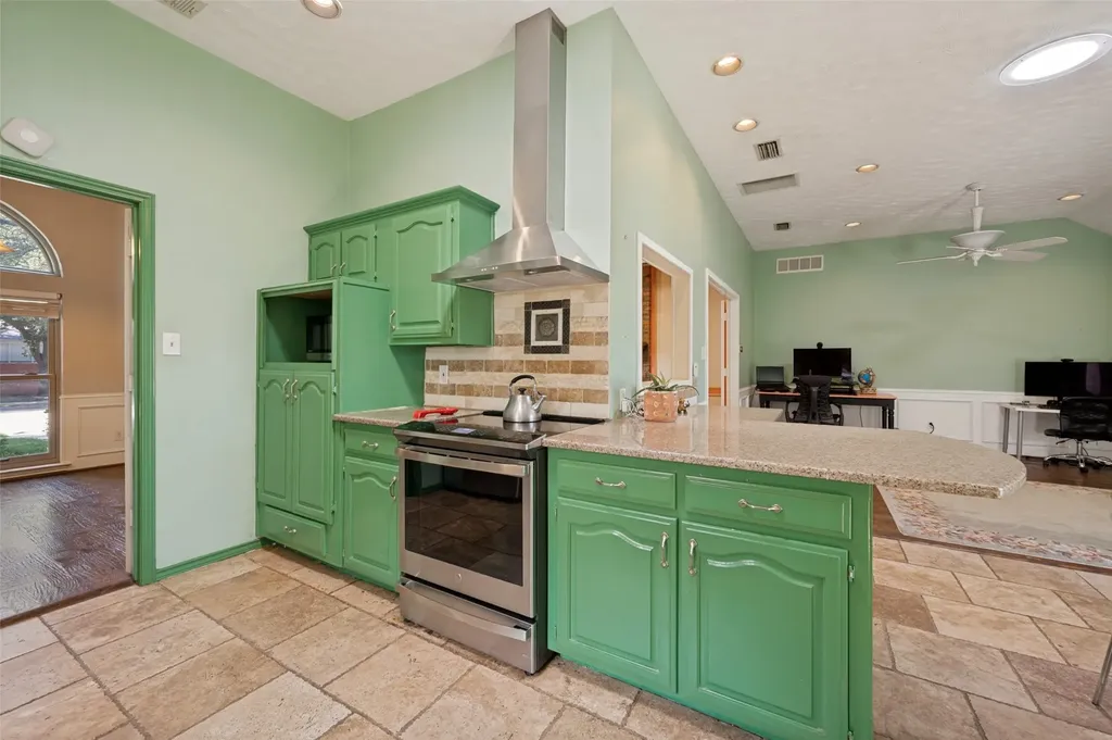 755 Red River Trail Irving TX 75063