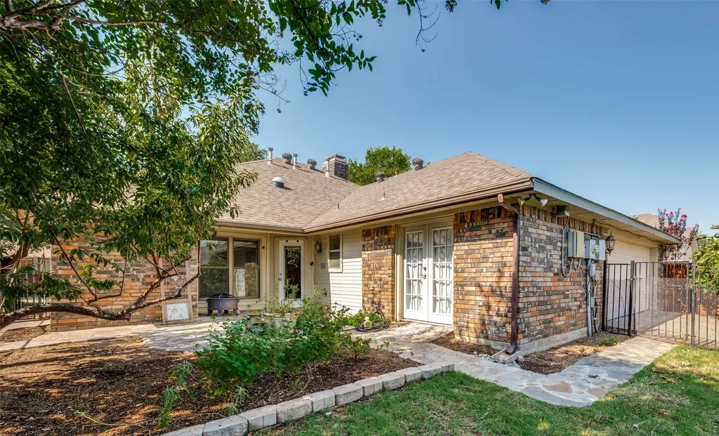 755 Red River Trail Irving TX 75063