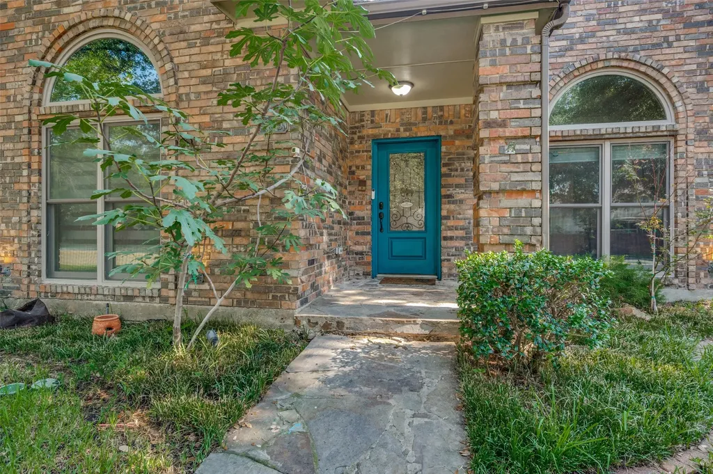 755 Red River Trail Irving TX 75063