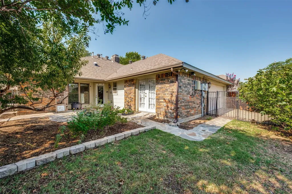 755 Red River Trail Irving TX 75063