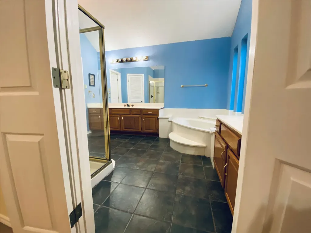 4744 Montego Bay Drive Irving TX 75038
