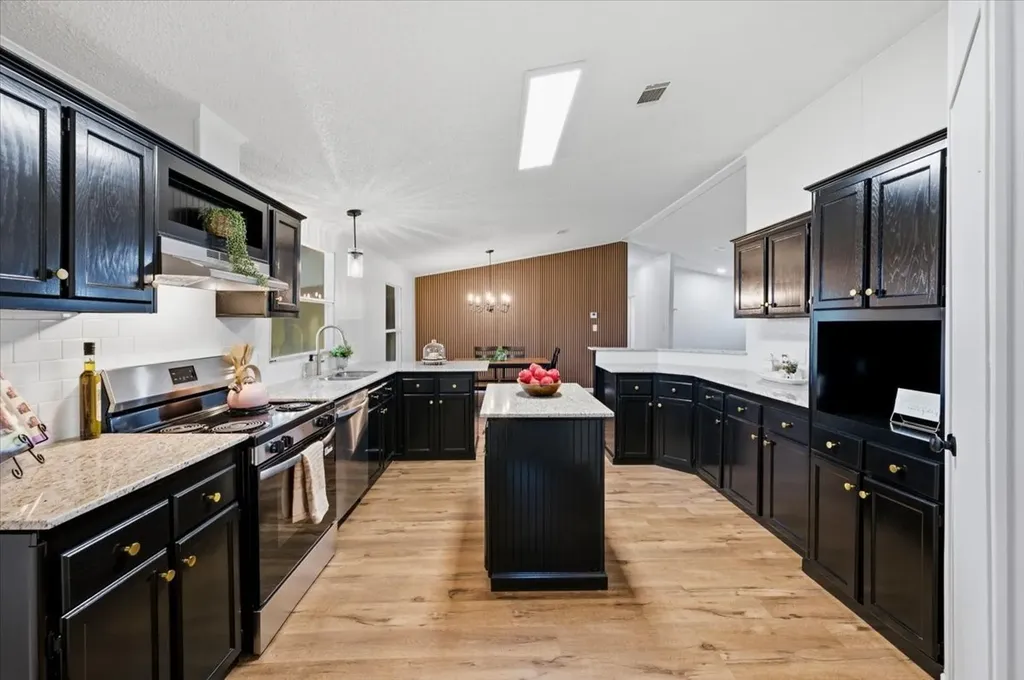 5708 Texas Street Joshua TX 76058