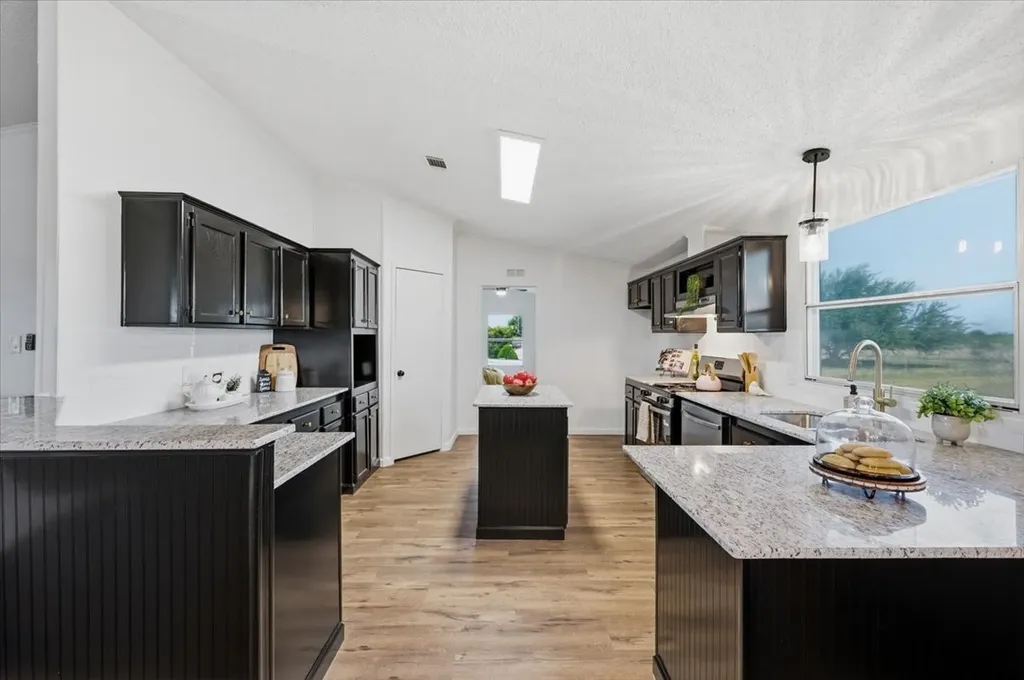 5708 Texas Street Joshua TX 76058