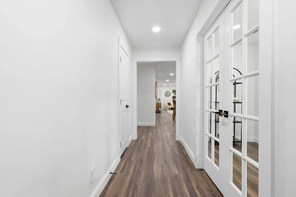 523 Martinique Avenue Dallas TX 75223