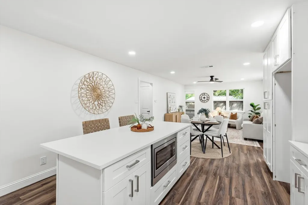 523 Martinique Avenue Dallas TX 75223