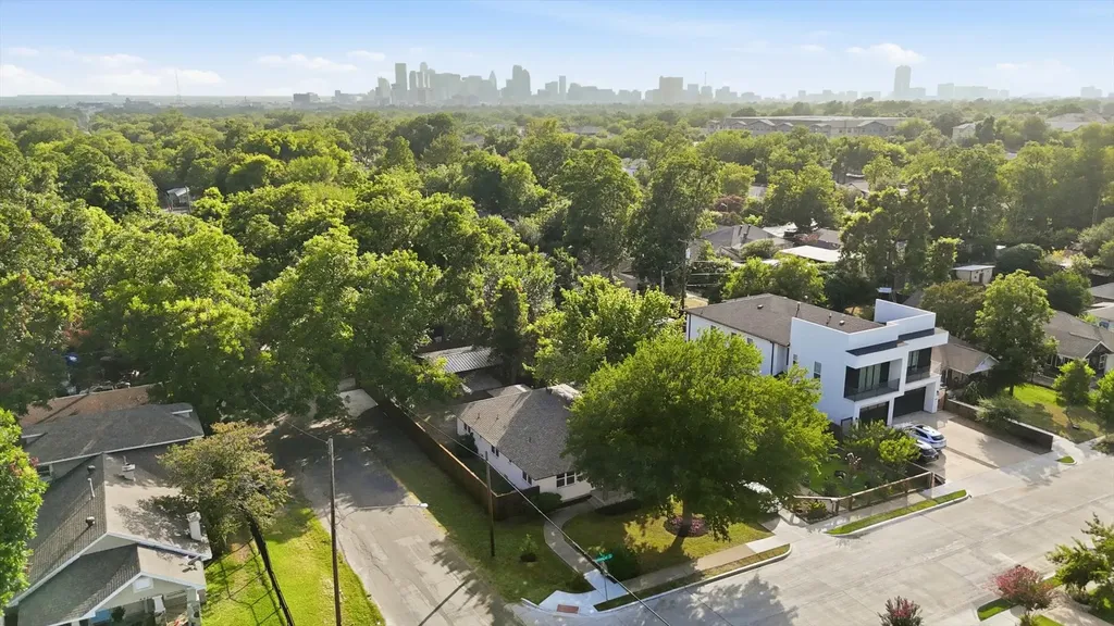 523 Martinique Avenue Dallas TX 75223