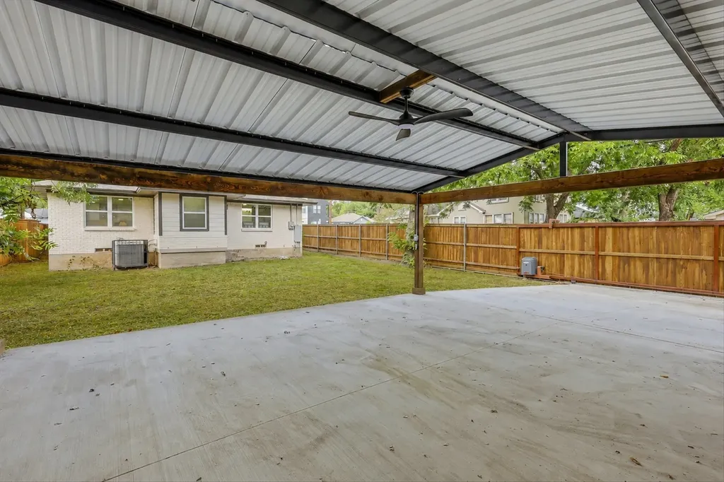523 Martinique Avenue Dallas TX 75223