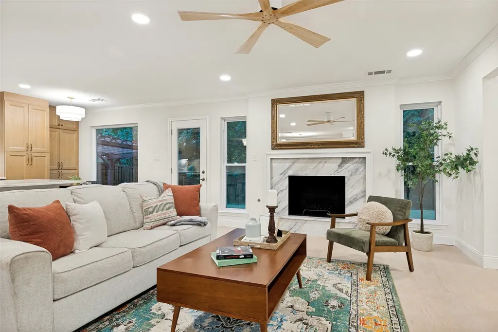 407 Valley Cove Drive Richardson TX 75080
