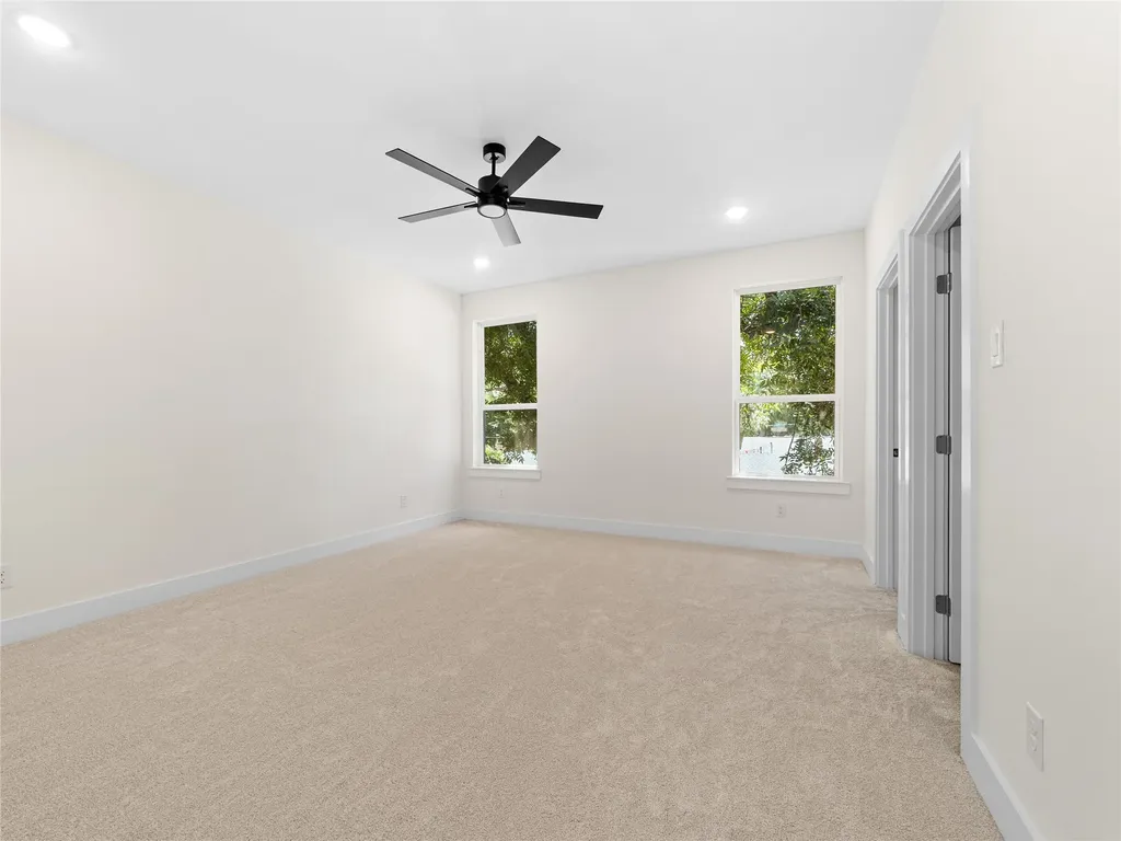 416 Mount Auburn Avenue Dallas TX 75223