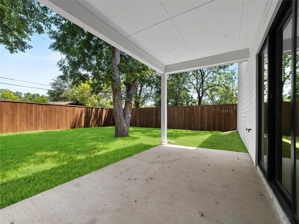 416 Mount Auburn Avenue Dallas TX 75223