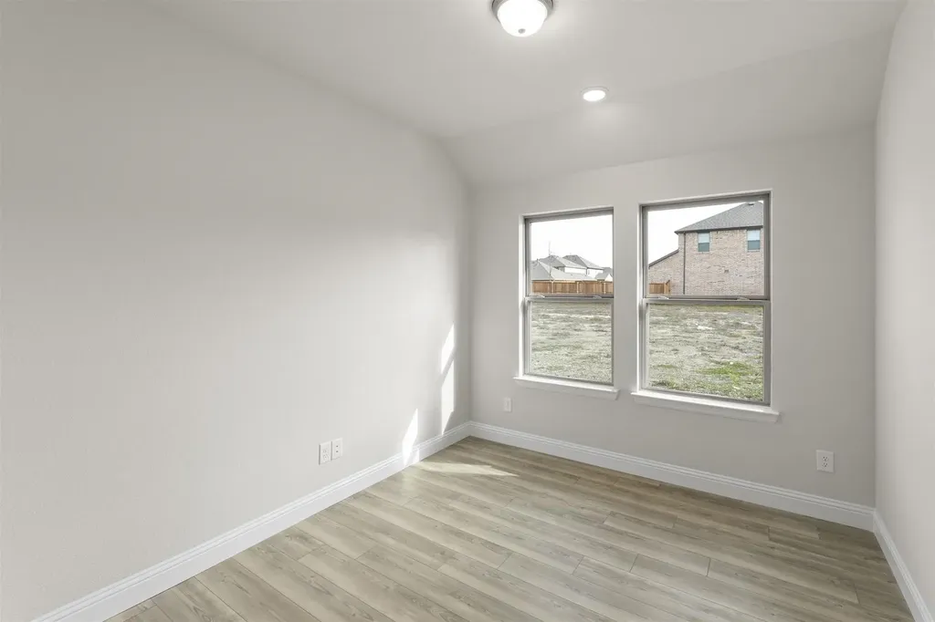 3805 Maize Avenue Heartland TX 75114