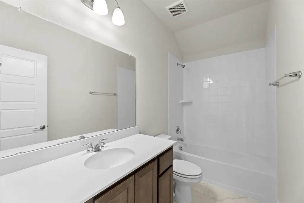 3805 Maize Avenue Heartland TX 75114