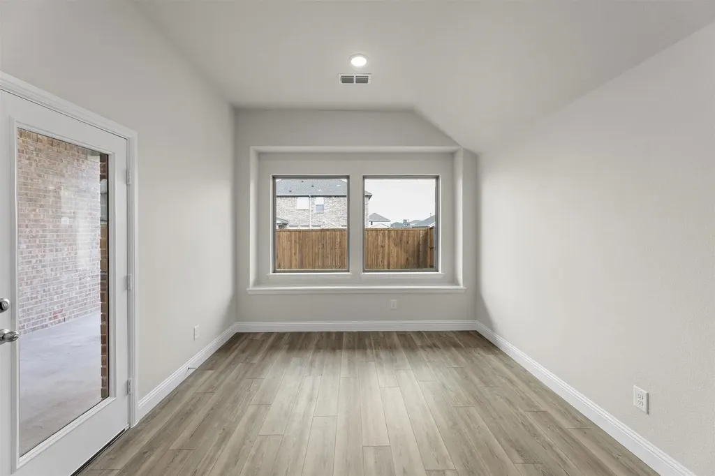 3805 Maize Avenue Heartland TX 75114