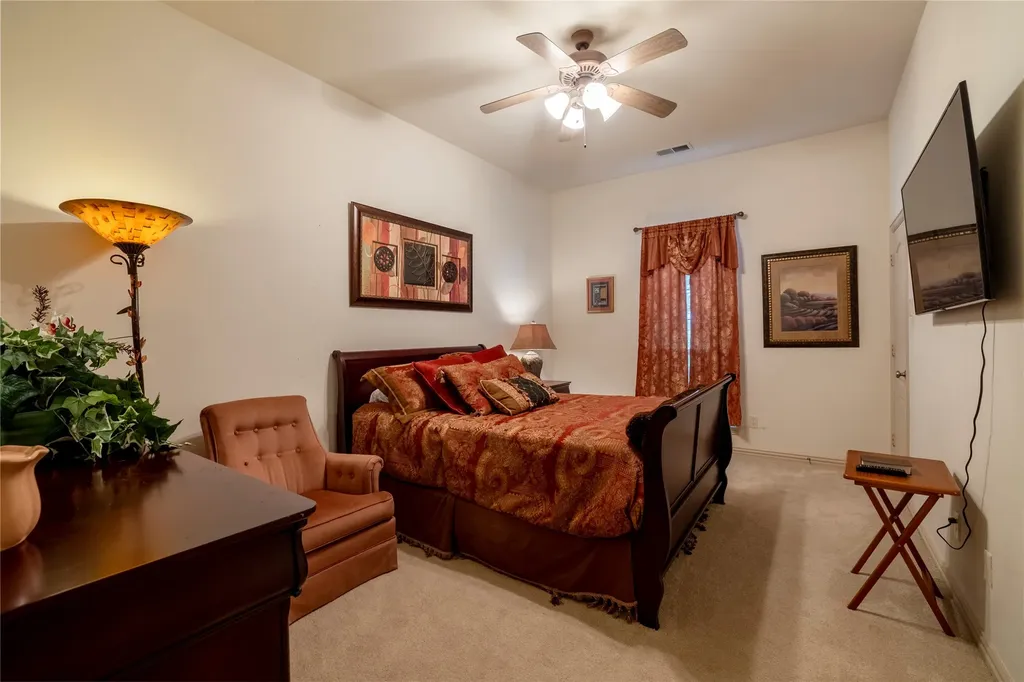 2722 W Alamosa Drive Terrell TX 75160