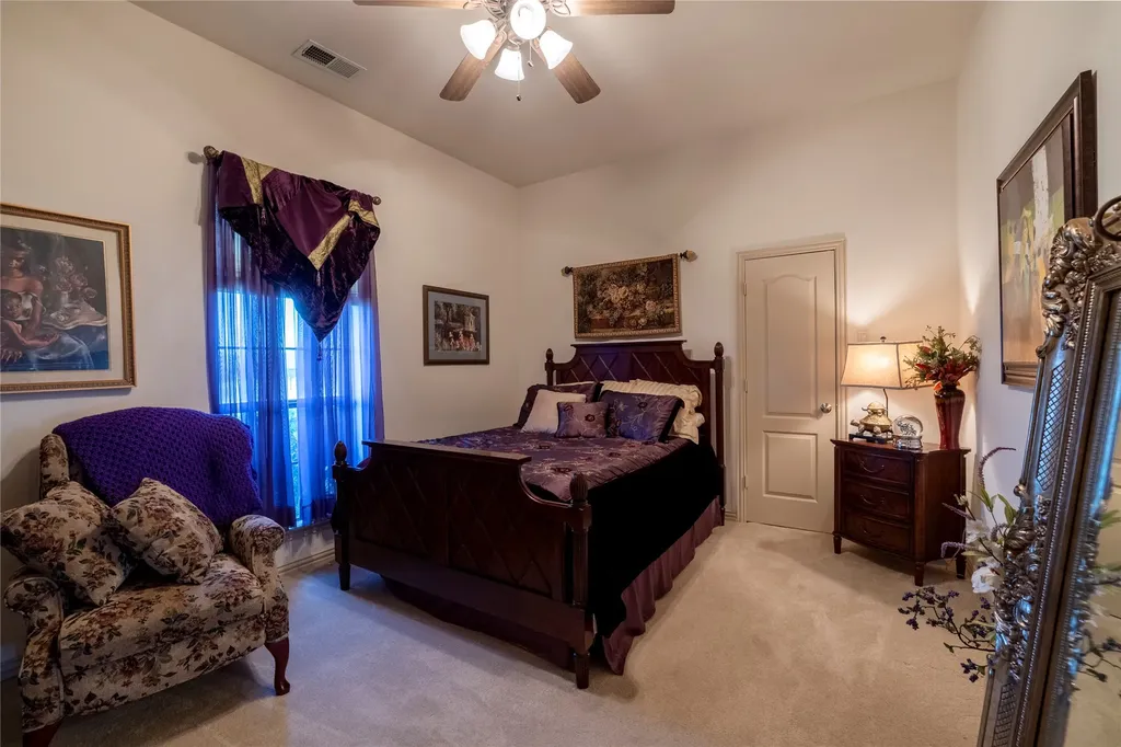 2722 W Alamosa Drive Terrell TX 75160