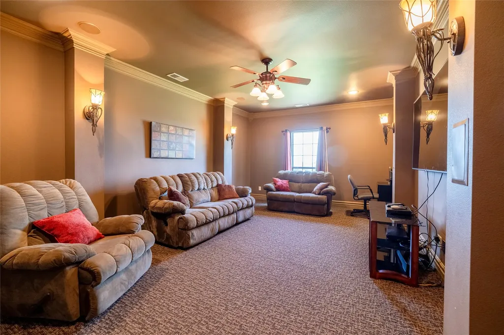 2722 W Alamosa Drive Terrell TX 75160