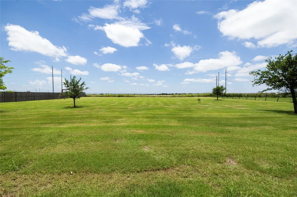 2722 W Alamosa Drive Terrell TX 75160