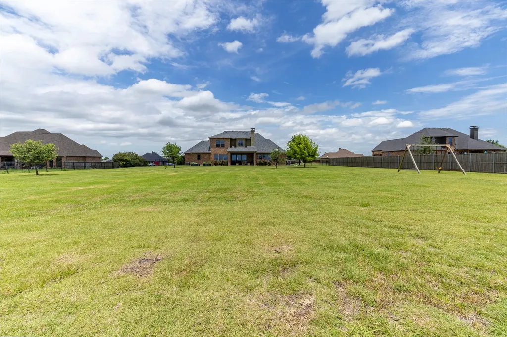 2722 W Alamosa Drive Terrell TX 75160
