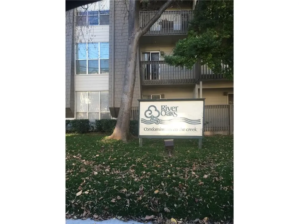 4859 Cedar Springs Road Dallas TX 75219