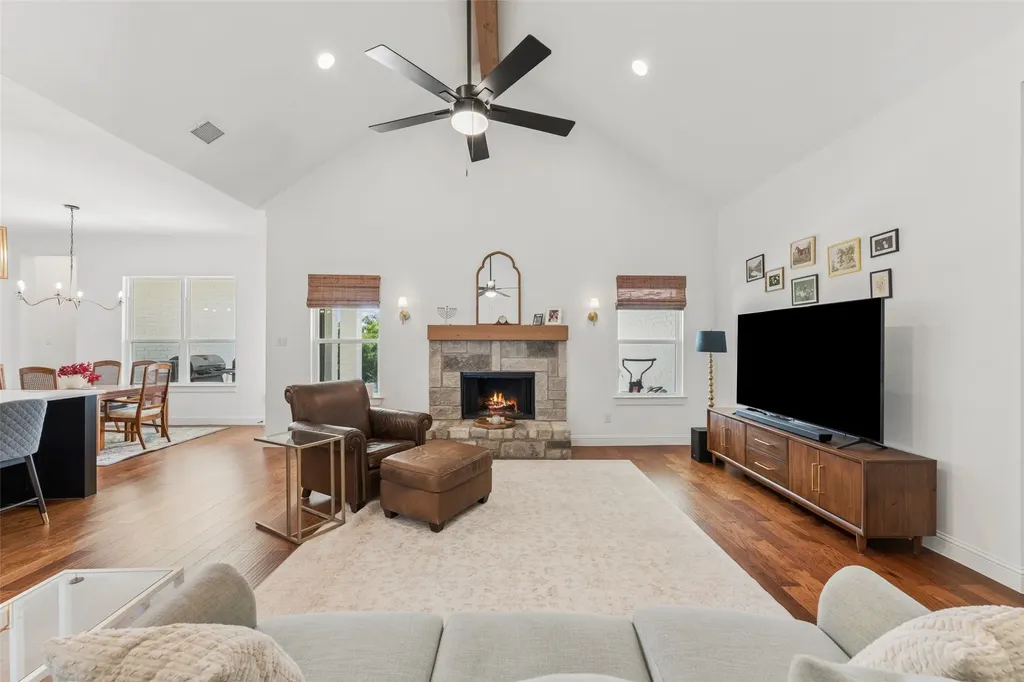 180 Lucky Ridge Lane Boyd TX 76023