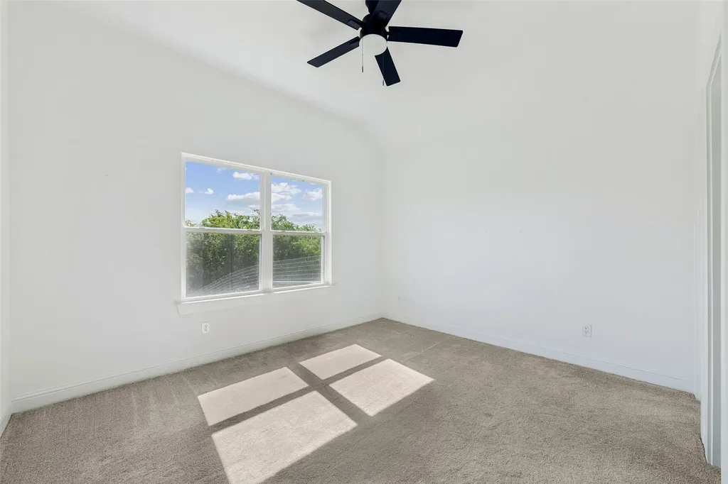 180 Lucky Ridge Lane Boyd TX 76023